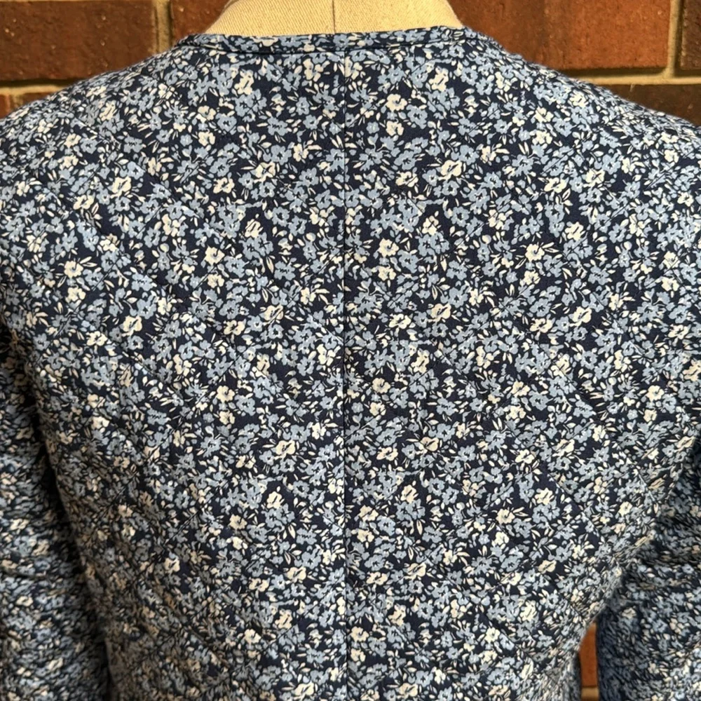 J. Crew Factory Blue & White Quilted Floral Jacket Size 4